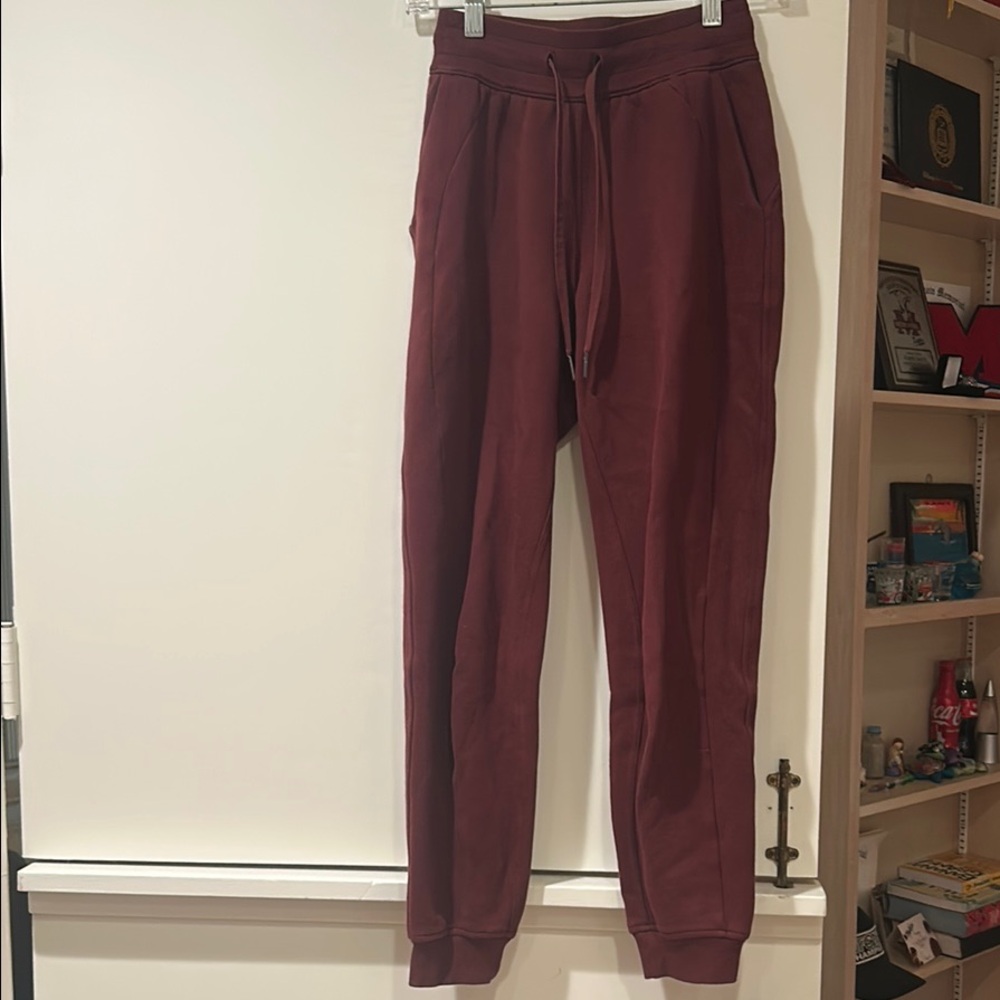 Women’s Lululemon Scuba Jogger